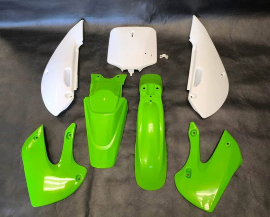 Forza 140 R plastics